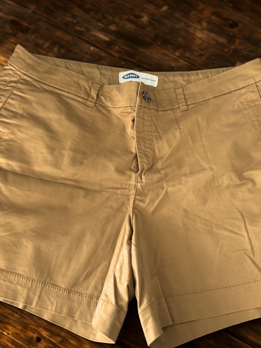 Old Navy Everyday Short in Camel Brown
